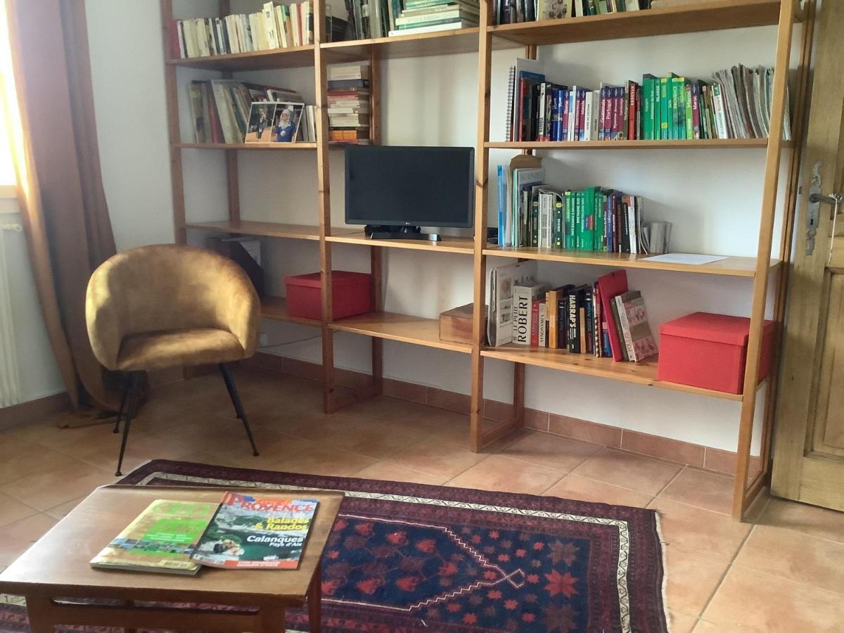 Le Mas Des Oliviers Martigues Kültér fotó